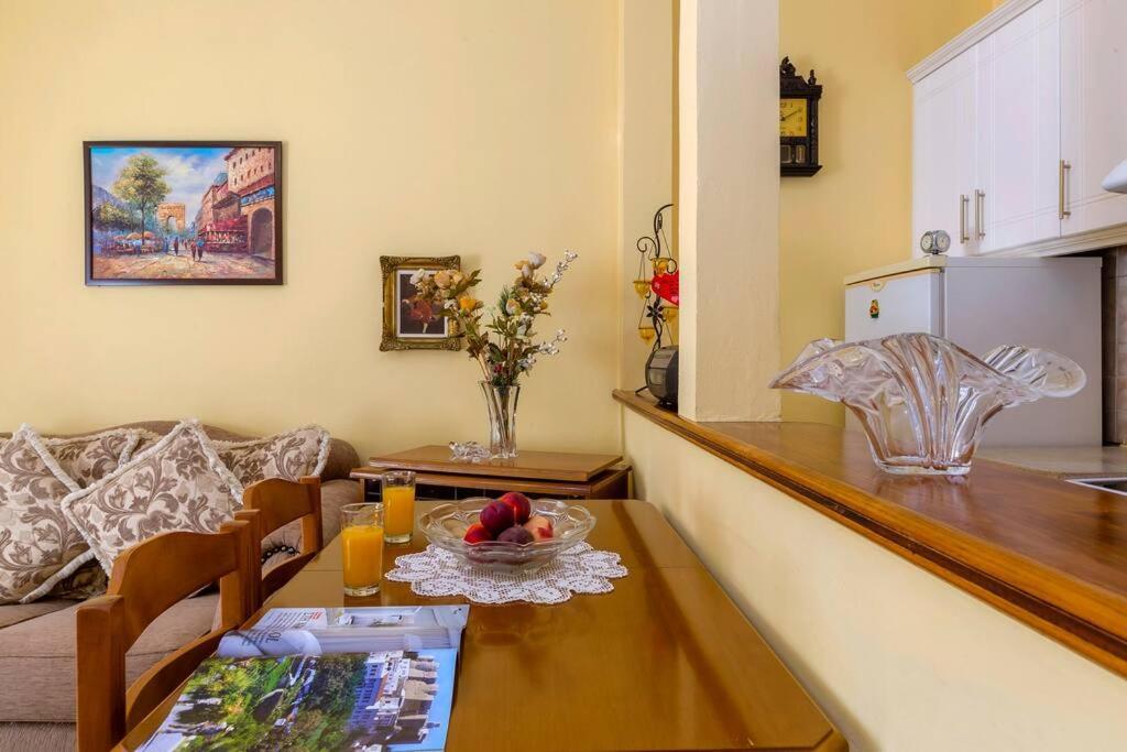 Ria'S Apartment In Corfu Town Exterior photo
